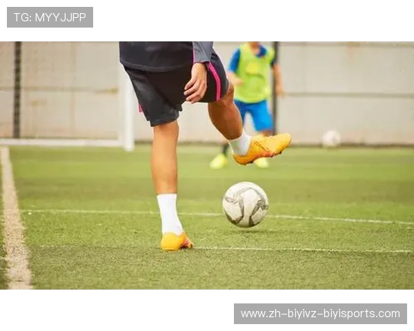 预判与执行：足球威胁性传球的决策神经链研究